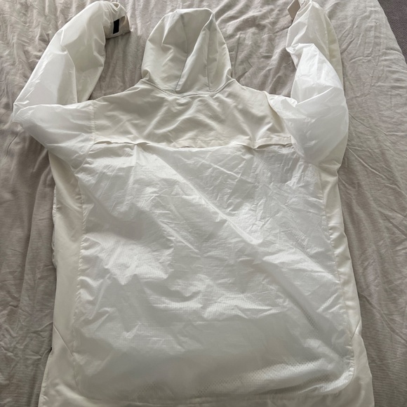 Nike Pro windbreaker XL - Picture 2 of 3